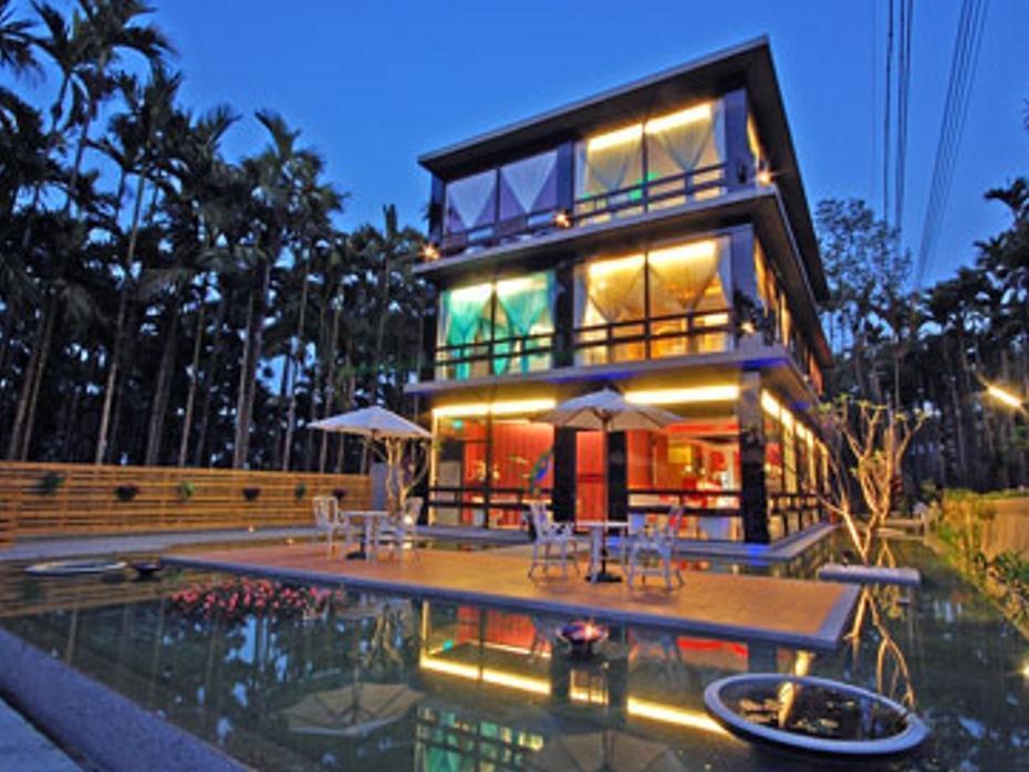 Full House Bed And Breakfast Nantou Ngoại thất bức ảnh